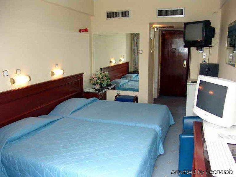 Hellinis Hotel Atény Pokoj fotografie